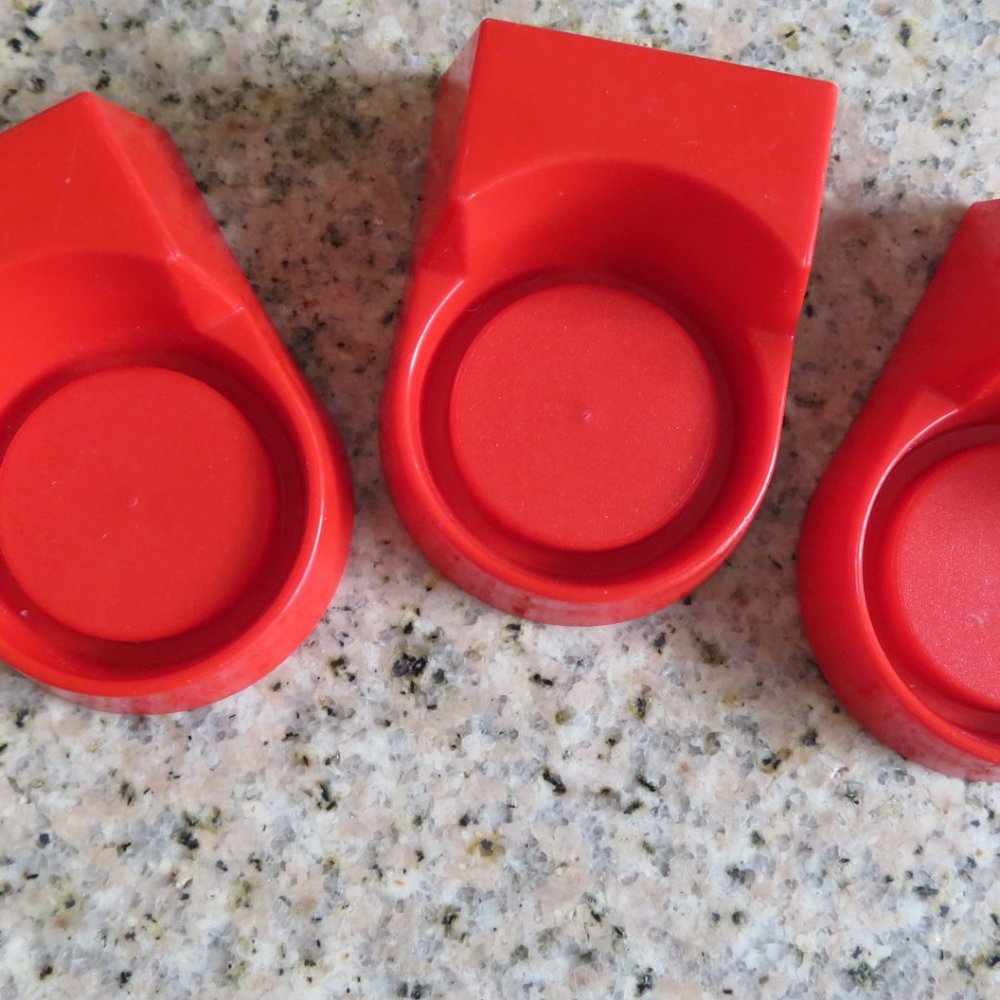 TUPPERWARE Tuppertoys 3 Desks Replacement for Bus 1987 (K115)